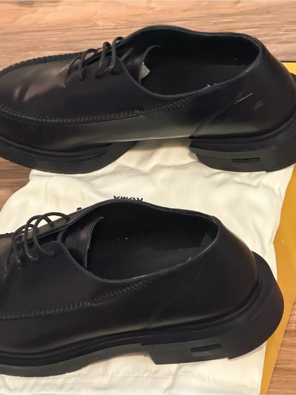 Fendi Black Leather Lace-Up Derby Shoes